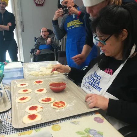 La preparazione delle pizzette